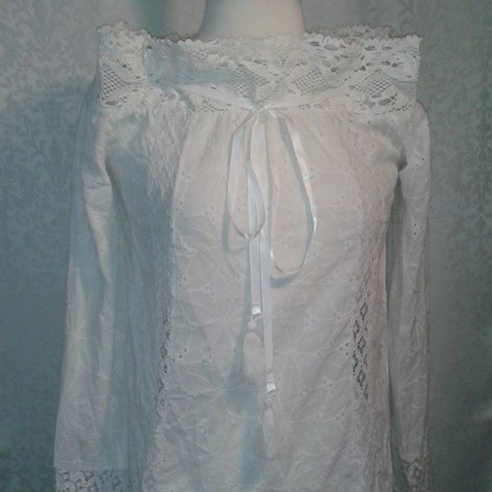 White Lace Victorian Style Top  Sizes Sm, Med, Lg